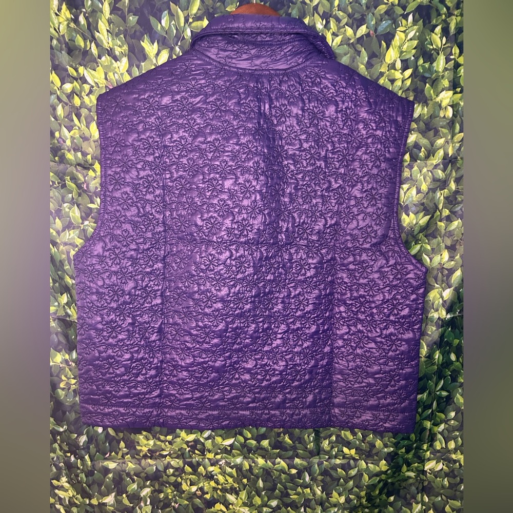 Umgee Navy Quilted Vest - Picture 4 of 5